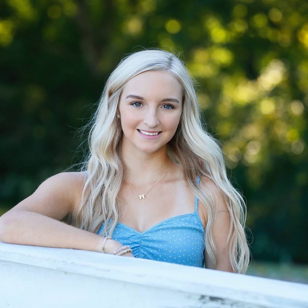 Meet your Posher, Aly!